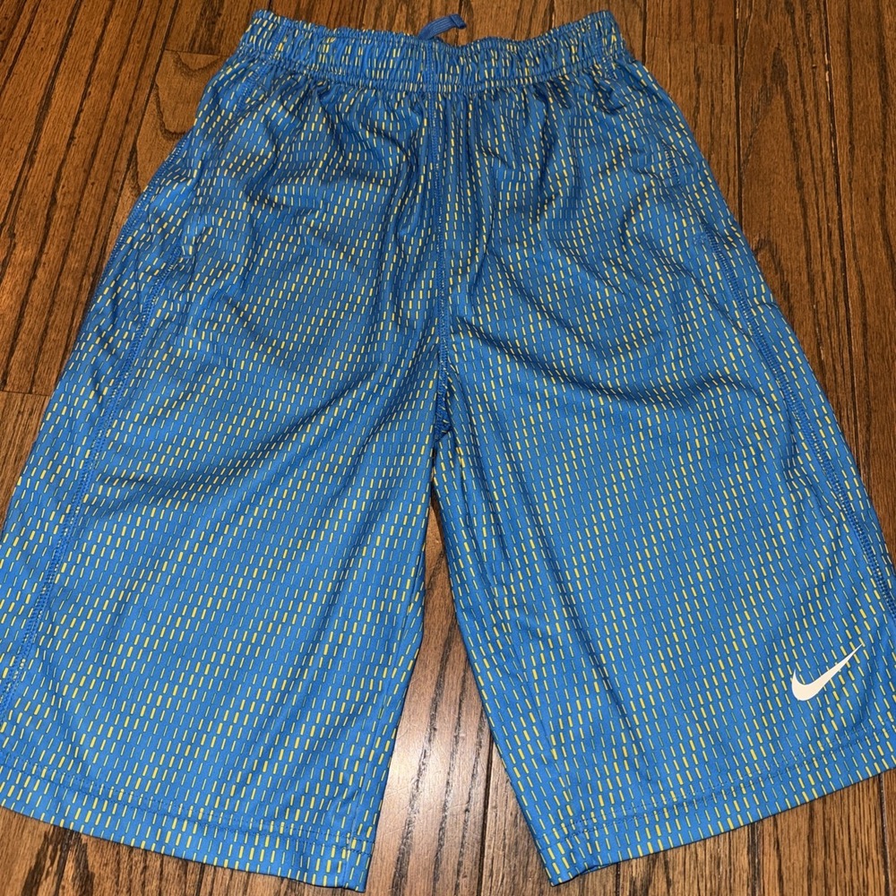 NIKE‎ Dri Fit Boys XL Basketball Athletic Shorts Blue Yellow Geometric Print 11"